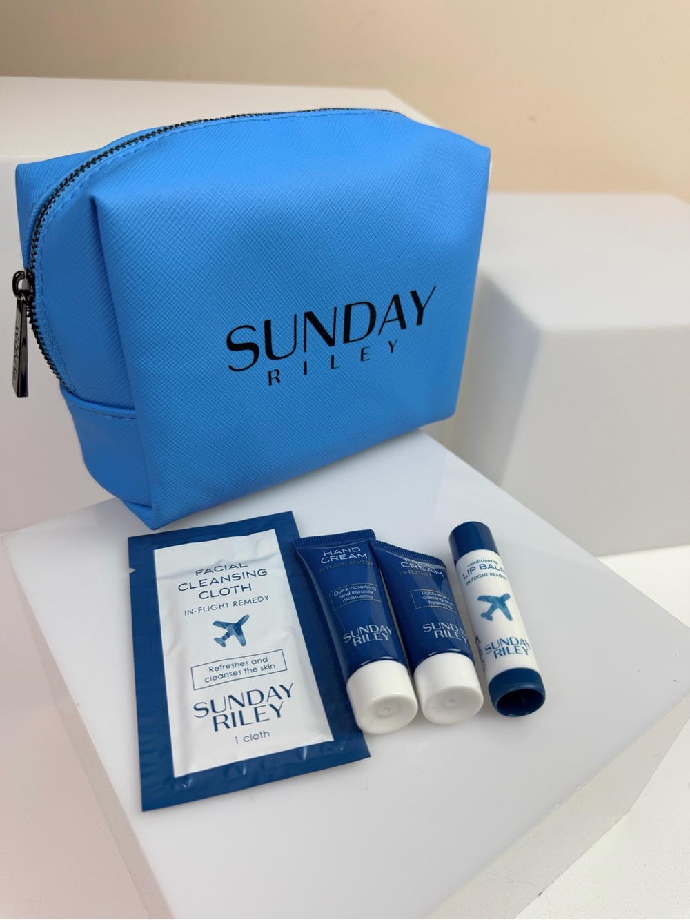 Sunday Riley Travel Kit - Picture 5 of 7